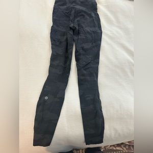wunder train lululemon leggings size 2 camo length 25
